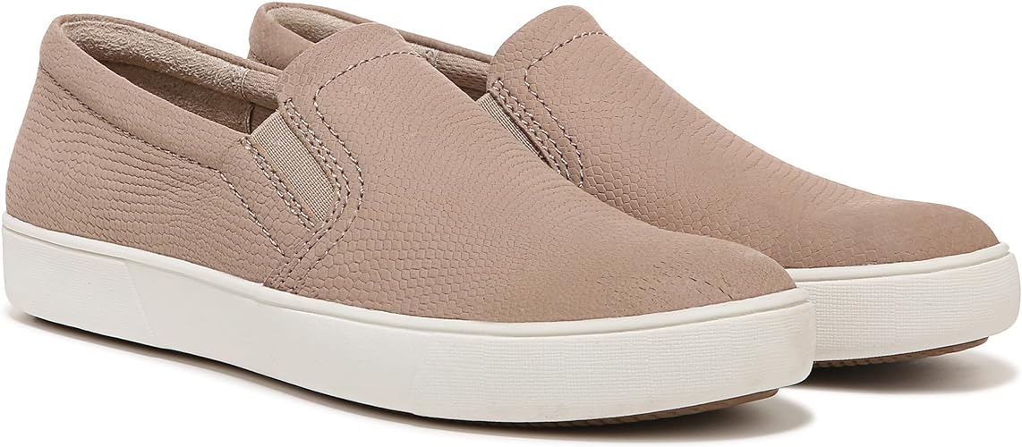 Naturalizer Womens Comfortable Fashion Casual Slip-On Sneaker 